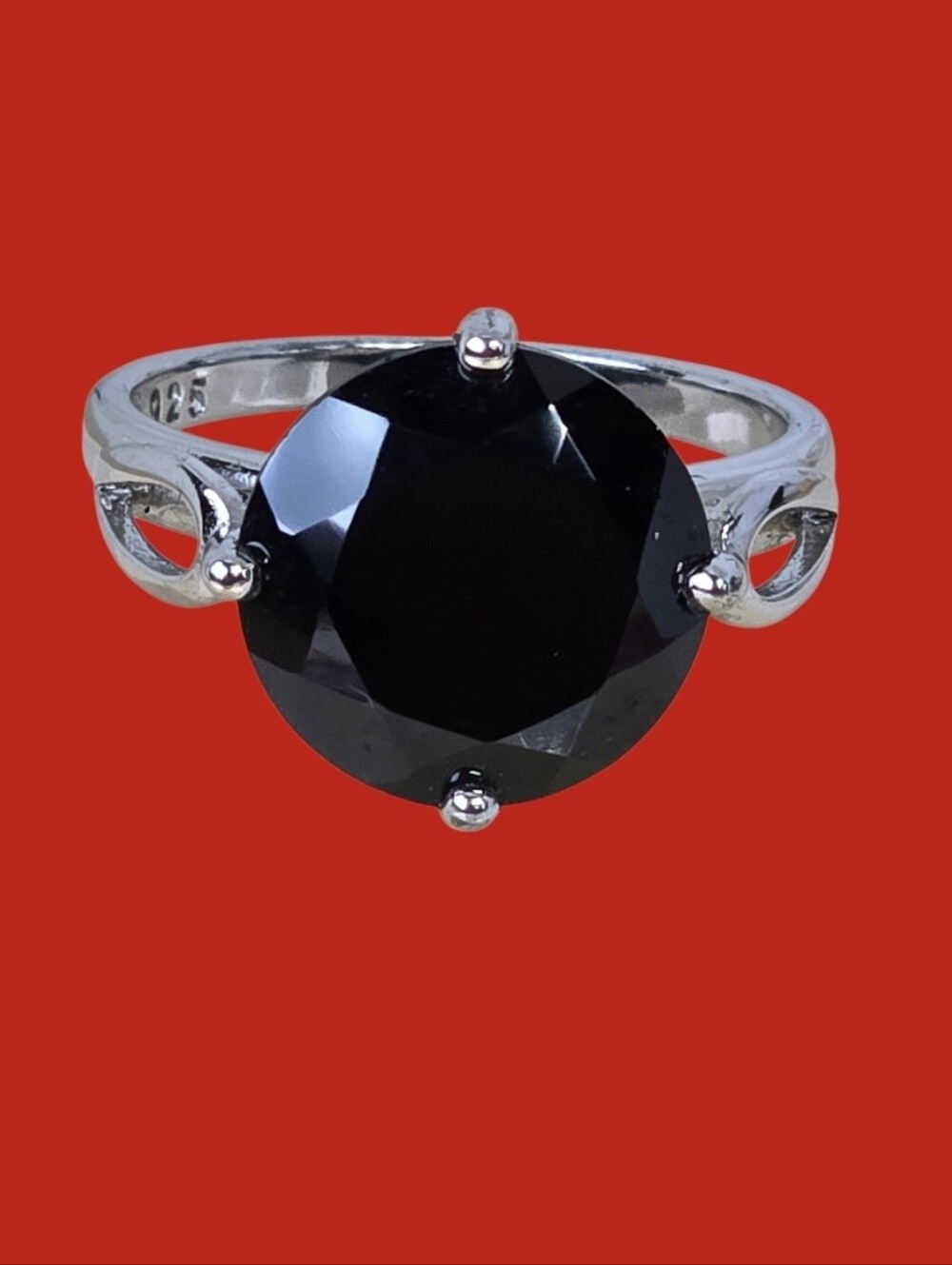 925 Sterling Silver Ring Sz 6.75 with Natural Black Spinel Gemstone